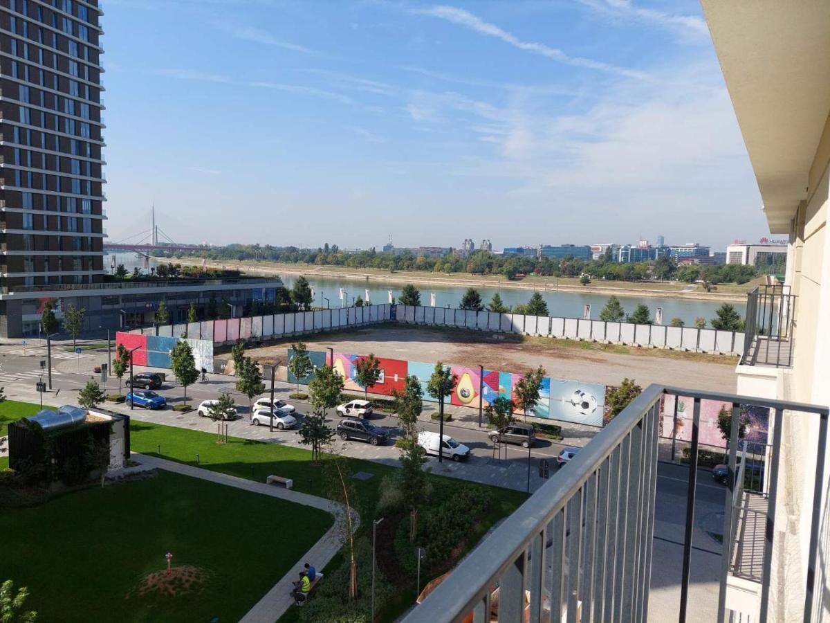Apartman Irma Sajmiste Esterno foto